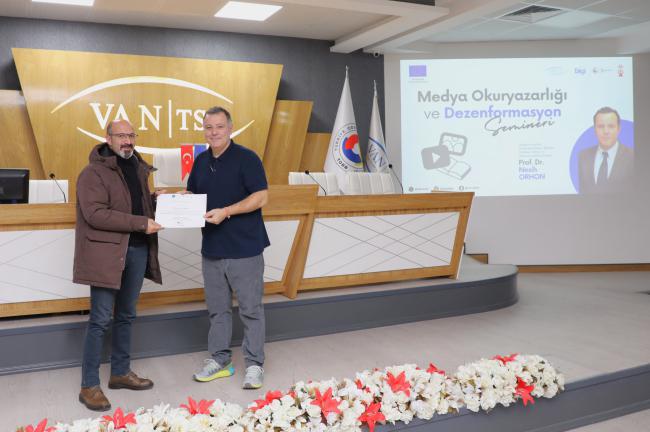 SEMİNER 'Medya Okuryazarlığı ve Dezenformasyon Semineri'